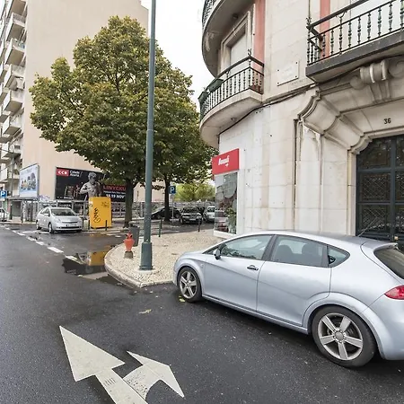 Lovelystay - Campo Pequeno Charming Apartamento Lisboa