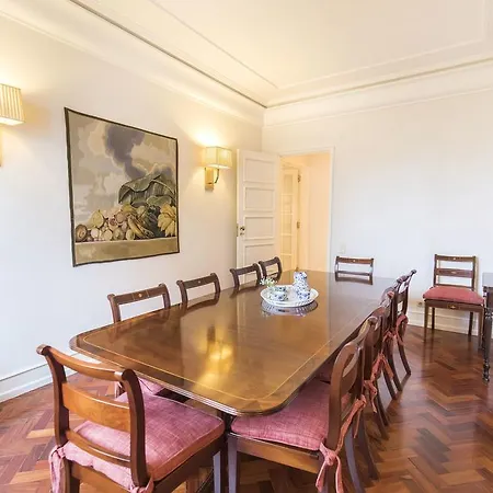 Lovelystay - Campo Pequeno Charming Apartamento Lisboa