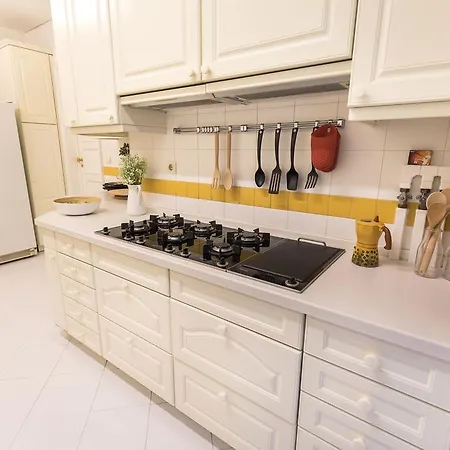 Lovelystay - Campo Pequeno Charming Lisboa