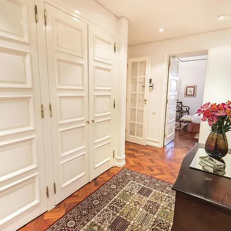 Lovelystay - Campo Pequeno Charming Lisboa
